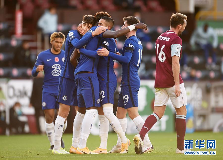 作为中场 作为中场