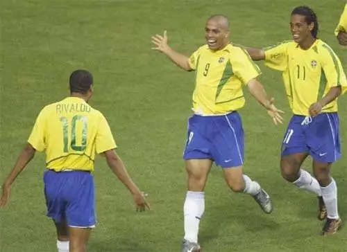 的经历虽然 的经历虽然