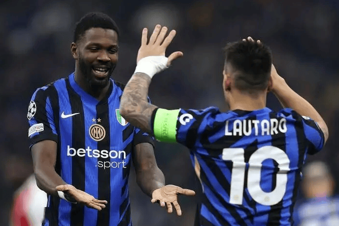 通过球员的 通过球员的