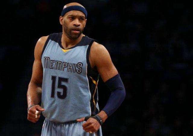 他在狭小空 他在狭小空